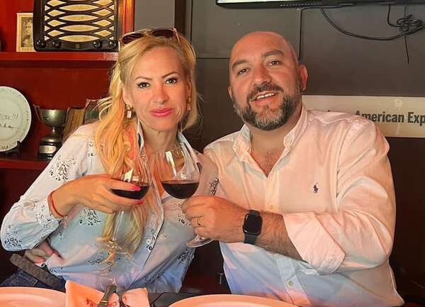 AUDIO: No descartan denunciar a Orlando Arévalo y su esposa por presunta “venta de títulos” - Periodísticamente - ABC Color