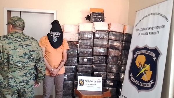 Abren proceso contra supuesto narcotraficante detenido con casi 1.000 kilos de marihuana