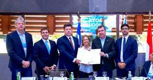 La Nación / MIC firma memorando con gobernador de Mato Grosso Do Sul sobre gas natural