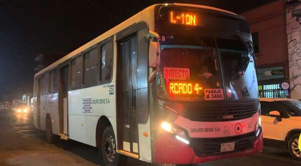El servicio de buses nocturno “Búho”: el Estado subsidiará más de la mitad de la tarifa del pasaje - Economía - ABC Color