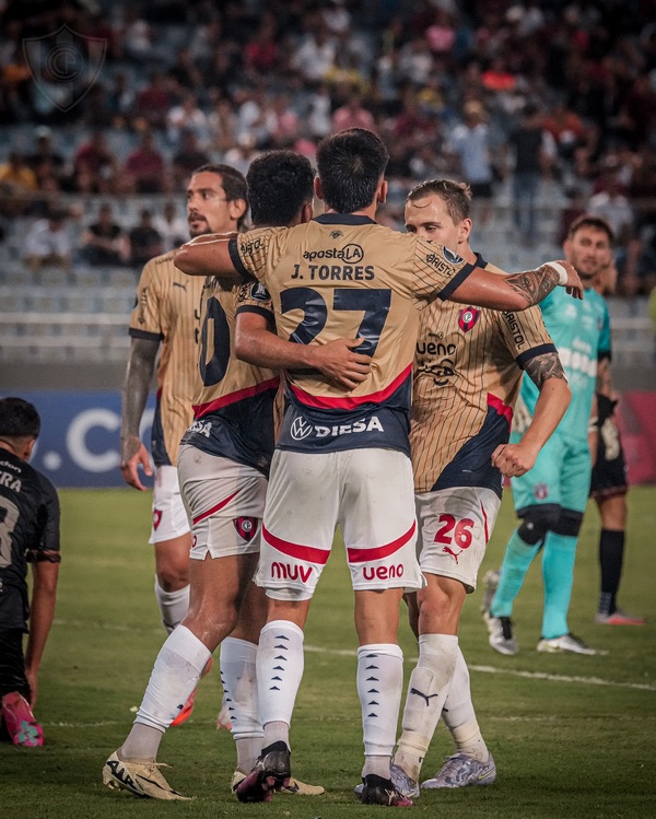 Gran victoria de Cerro en Copa Libertadores para llegar motivado al clásico - trece
