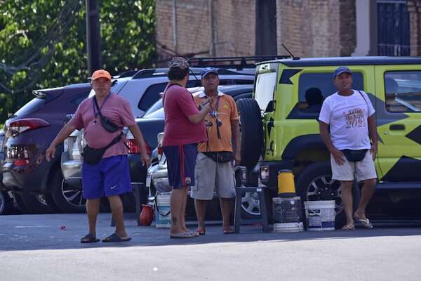 Operativo despeje: cuidacoches piden continuar en las calles - Nacionales - ABC Color