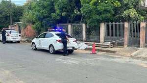 Hallan muerto a un joven en la vía pública en Luque - Policiales - ABC Color