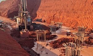 Avanza construcción de primer trébol vial como parte de las obras complementarias