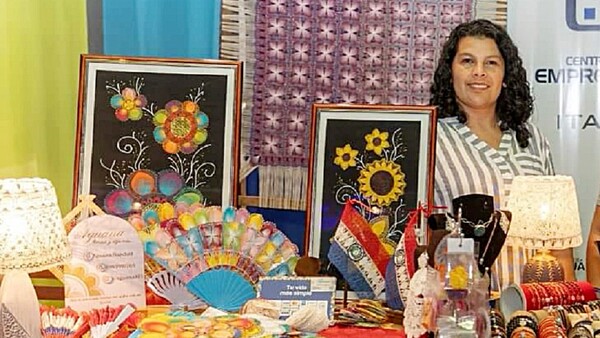 La emprendedora que encontró el éxito mediante el ñandutí y otras noticias positivas