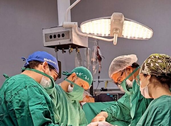 Cirugía exitosa en el INCAN: extirpan tumor abdominal de 22 kilos - .::Agencia IP::.