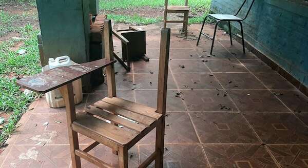 Escuela cabecera de Itakyry sin pupitres a días del inicio de clases - ABC en el Este - ABC Color