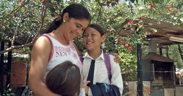 La Nación / El 40% del liderazgo del hogar recae en las mujeres, revela informe