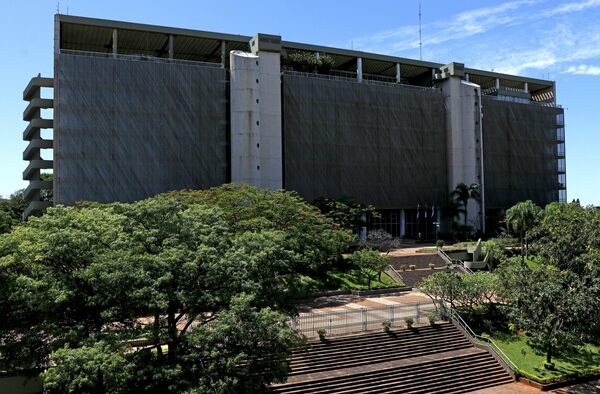 Consideran que la tasa de interés de referencia posee ligero efecto contractivo en 2025 - MarketData
