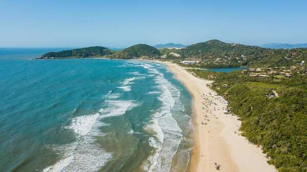 Atención, viajeros: emiten alerta por ola de calor en Santa Catarina, Brasil - Viajes - ABC Color
