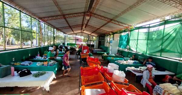 La Nación / Entregan equipamientos a feriantes de Yby Ya’u para mejorar su mercado de ventas