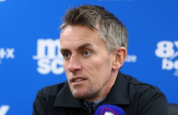 Entrenador del Ipswich siembra dudas sobre Julio Enciso