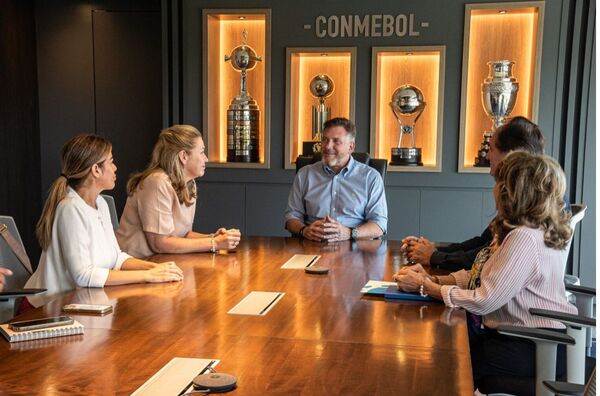 CONMEBOL y Ministerio de Salud de Paraguay coordinan preparativos para el Congreso FIFA.