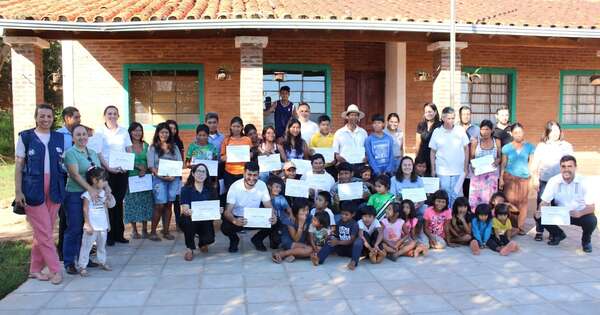 La Nación / Capacitaron a miembros de la comunidad Mbya Guaraní Guaviramí en áreas turísticas