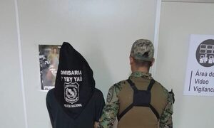Mató a su hermano con una lanza mientras descansaba