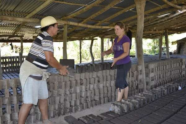 Cerca del 40% de los hogares paraguayos son encabezados por mujeres - Nacionales - ABC Color