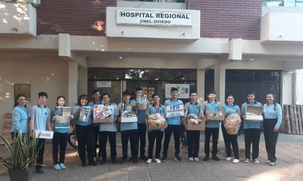 Con UPD solidario, estudiantes llevan esperanza y alimentos al Hospital Regional de Coronel Oviedo - OviedoPress
