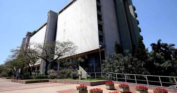 La Nación / BCP decidió mantener la tasa de política monetaria en 6 %