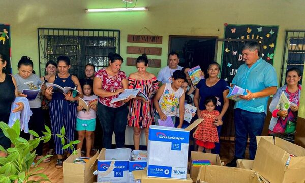 Director de la UPE realizó importante donación a una institución educativa de Presidente Franco – Diario TNPRESS
