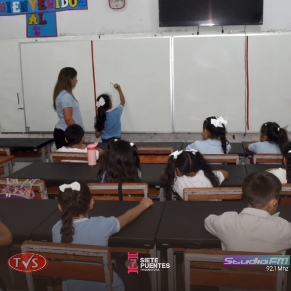 EL 46% DE LOS ESTUDIANTES NO TERMINA LA EDUCACIÓN MEDIA, SEGÚN INFORME - TVS