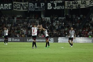 Versus / El puntero invicto Libertad visita a Tembetary buscando seguir en racha
