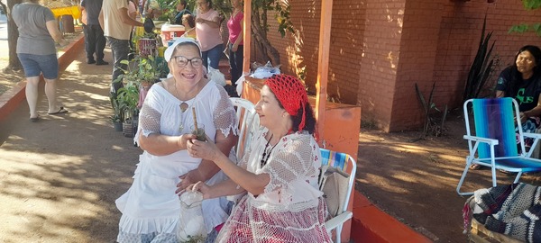 Día Nacional del Tereré: La tradición guaraní se celebra en la Feria Municipal "La Placita"