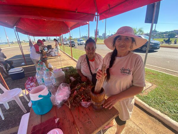 Pasá por tu refrescante Tereré gratuito del estacionamiento de la Playa San José