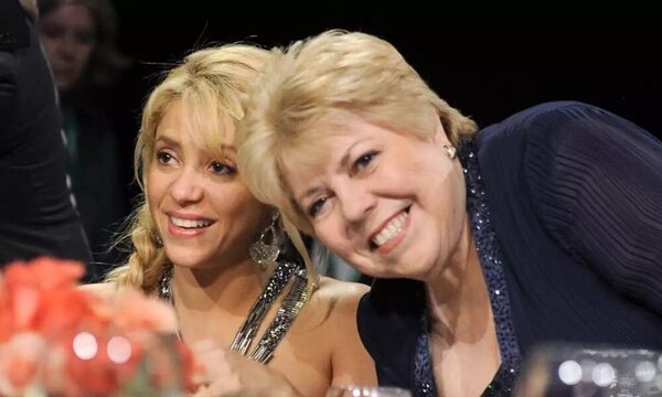 (VIDEO) ¡Mamá de Shakira conmueve al cantar “Antología” en el concierto de su hija!