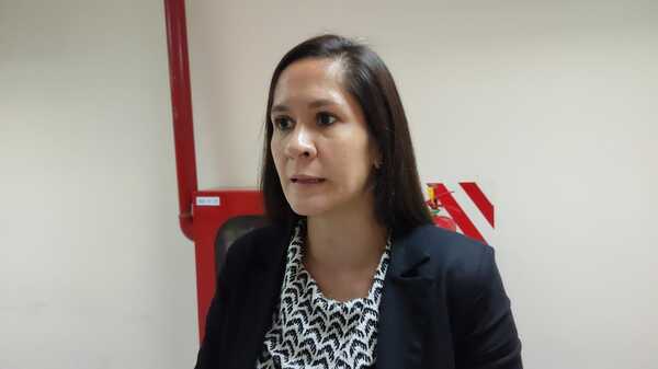 Recién ahora, fiscal pide copias espejo de chats que revelan montaje contra Ferreiro - PDS RADIO Y TV