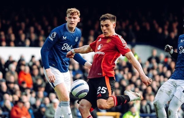 Versus / Manchester United salva un empate en cancha del Everton