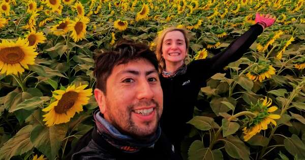 La Nación / Viral: pareja chilena que “atravesó” Paraguay en moto quedó maravillada con la experiencia
