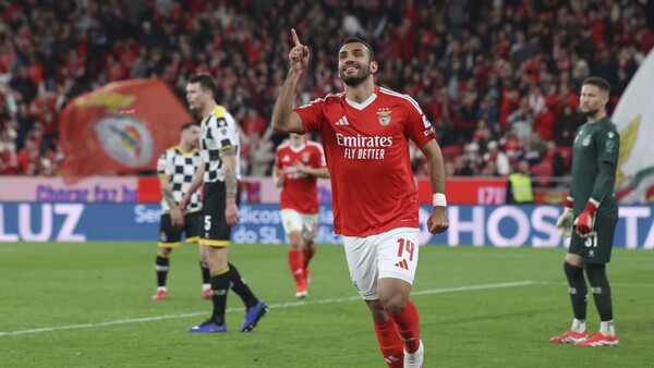 El Benfica, líder provisional en Portugal