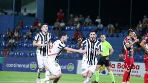 Libertad cumple en Villa Elisa y aumenta su ventaja en el Apertura