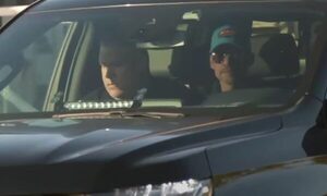 (VIDEO) ¡Ni qué presidente! ¡Mirá cómo fue la llegada de Marc Anthony y Nadia Ferreira a Viña del Mar!