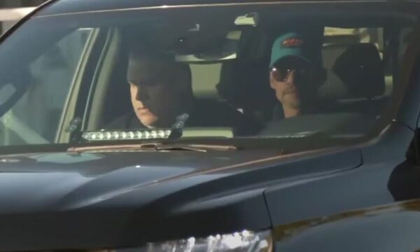 (VIDEO) ¡Ni qué presidente! ¡Mirá cómo fue la llegada de Marc Anthony y Nadia Ferreira a Viña del Mar!
