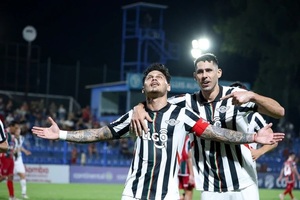 Torneo Apertura: Sportivo Ameliano derrotó 2-1 a Nacional; Libertad venció 2-1 al Atlético Tembetary
