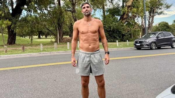 (GALERÍA) ¡Roberto Nanni posó sin remera y generó todo tipo de comentarios!