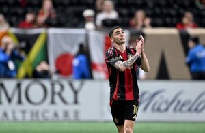 Versus / Retorno de Miguel Almirón con asistencia y festejo: "Estoy muy feliz"