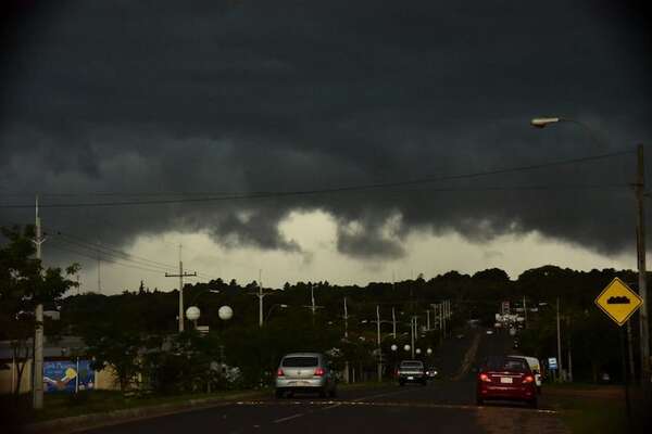 Meteorología: alerta de tormentas “moderadas a fuertes” se extiende a 10 departamentos - Clima - ABC Color