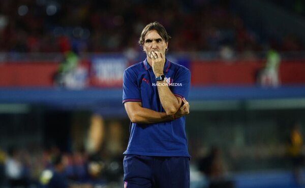 Versus / Diego Martínez tiene definido el once de Cerro para el superclásico