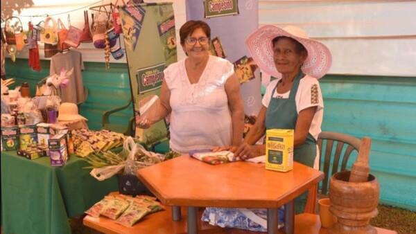 Vendedoras de tereré fueron premiadas en el día de la bebida