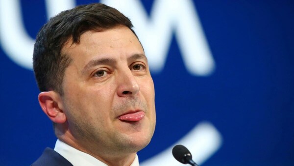 Zelensky vuelve a la comedia tirando de la cola al león