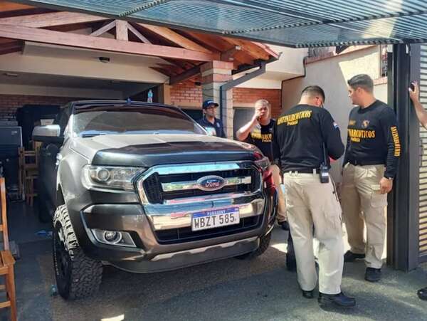Tribunal posterga juicio en caso Mercat - Nacionales - ABC Color