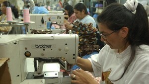 Mujeres encabezan el 40% de los hogares