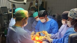 Histórica cirugía fetal de columna en el Hospital Regional del Este
