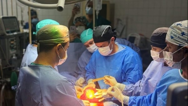 Histórica cirugía fetal de columna en el Hospital Regional del Este