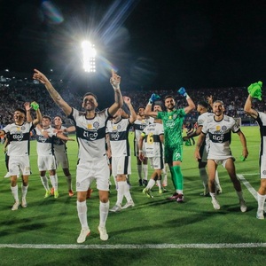 El Decano se adueña del primer superclásico del año - trece