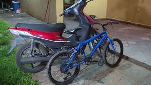 Vídeo: así un delincuente robó de una casa una moto y una bici en Limpio - Policiales - ABC Color