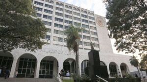 Funcionario judicial denunciado por presunta estafa y amenazas