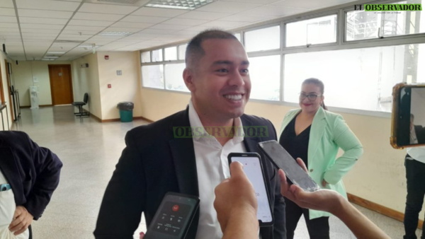 Intendente de Ciudad del Este denuncia adulteración de carpetas fiscales ante la Fiscalía General del Estado